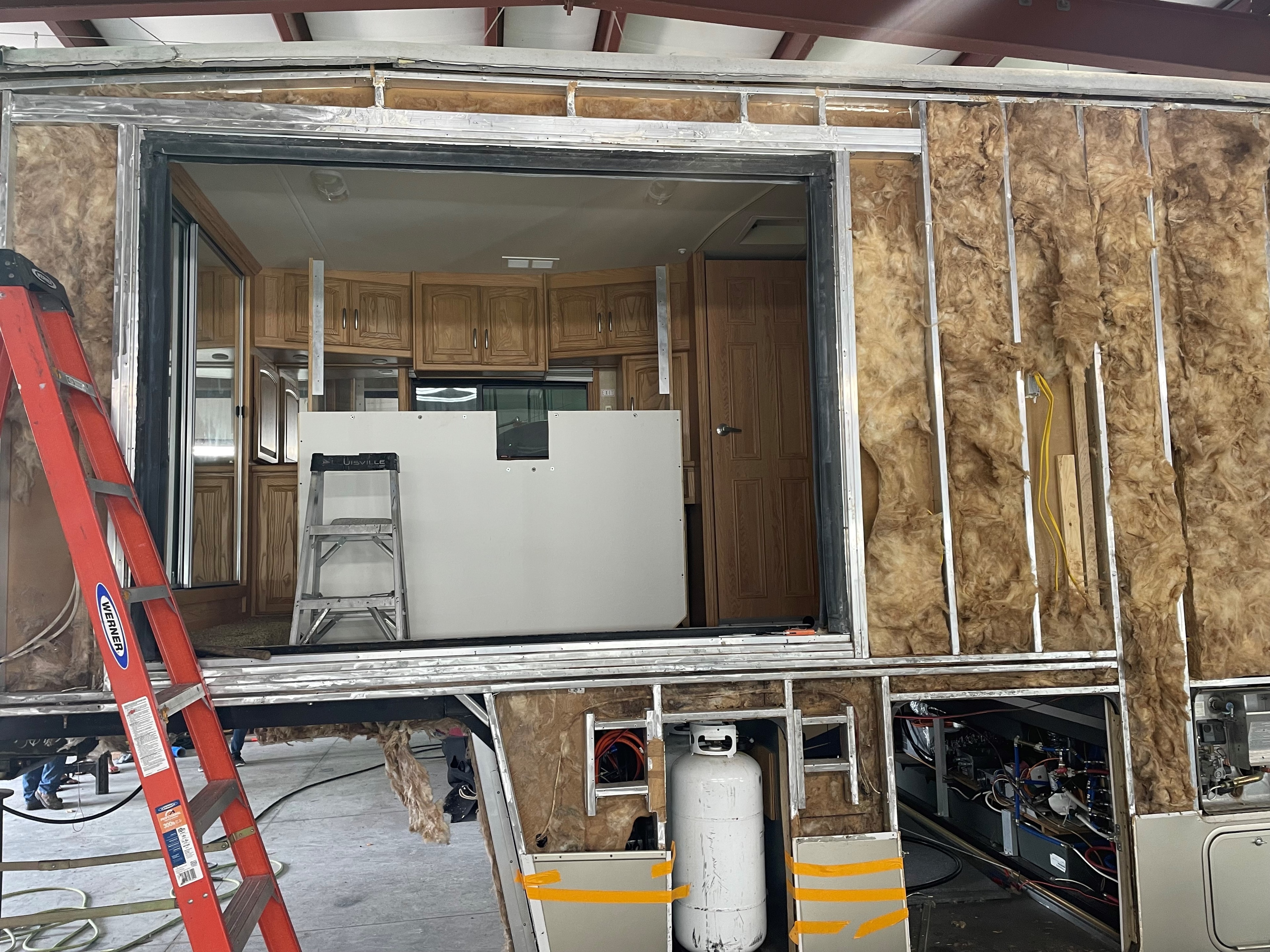 Professional RV paint and collision repair facility — EliteRV in Palmetto, FL